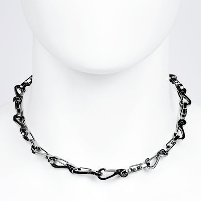 Brace chain necklace